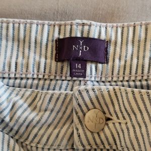 NYDJ cuffed size 14 striped summer jeans
